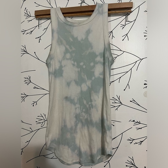 A New Day tye dye tank top tight fit women’s - Picture 1 of 3